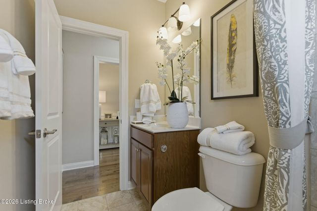 2403 Irish Bend Ct, Louisville, KY 40023
