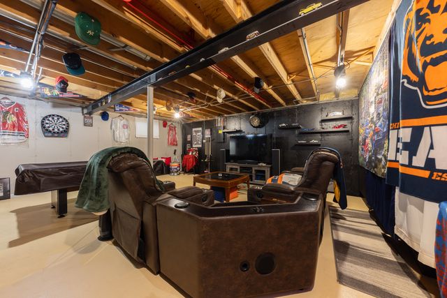 5256 Crosswind Drive, Richton Park, IL 60471