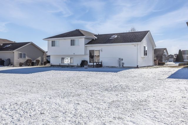 5256 Crosswind Drive, Richton Park, IL 60471