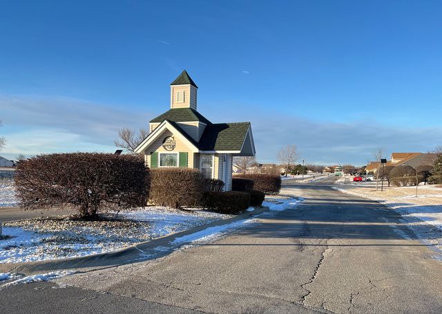 5256 Crosswind Drive, Richton Park, IL 60471