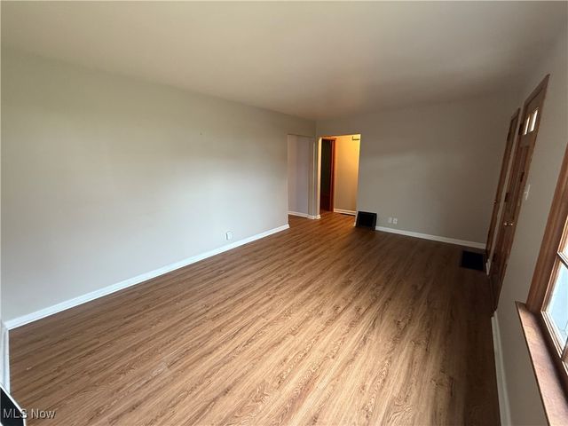 106 Selden Avenue, Akron, OH 44301