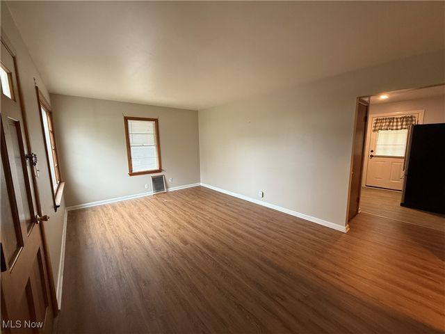 106 Selden Avenue, Akron, OH 44301