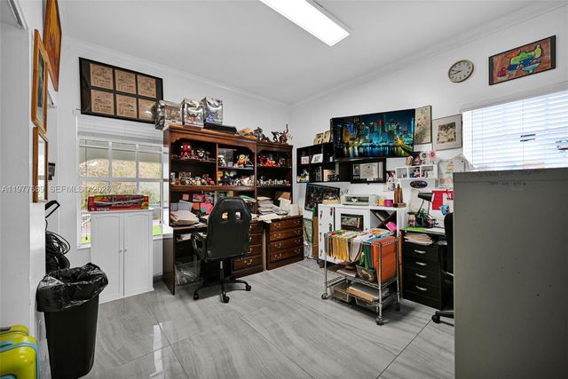 18950 SW 50th St, Southwest Ranches, FL 33332