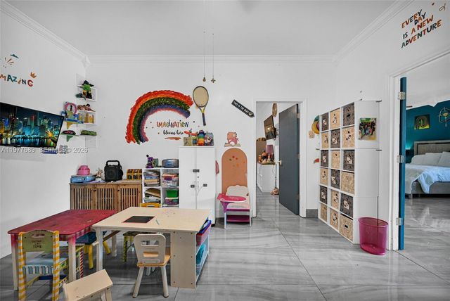 18950 SW 50th St, Southwest Ranches, FL 33332