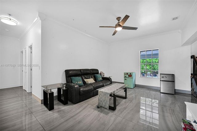 18950 SW 50th St, Southwest Ranches, FL 33332