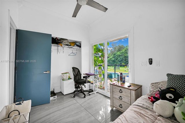 18950 SW 50th St, Southwest Ranches, FL 33332