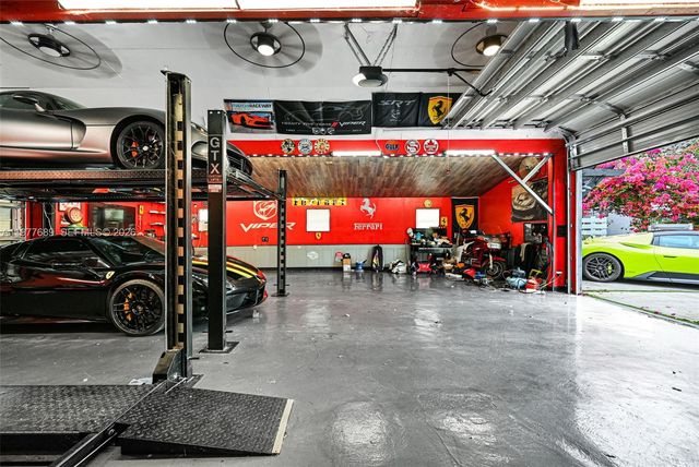 18950 SW 50th St, Southwest Ranches, FL 33332