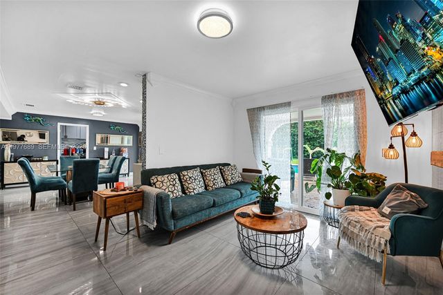 18950 SW 50th St, Southwest Ranches, FL 33332