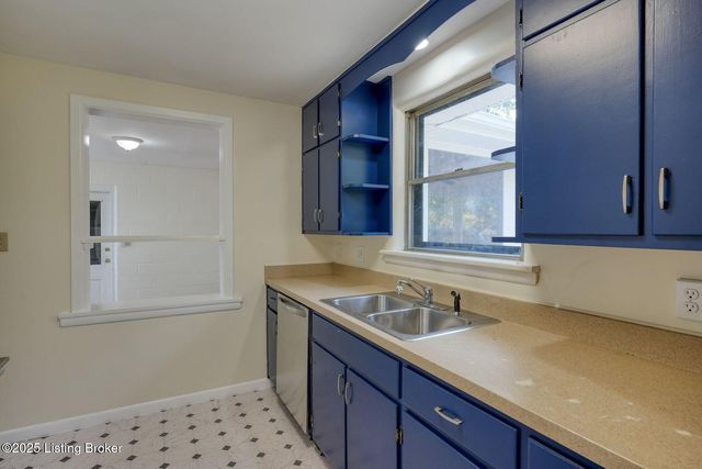 4410 Old Springdale Rd, Louisville, KY 40241