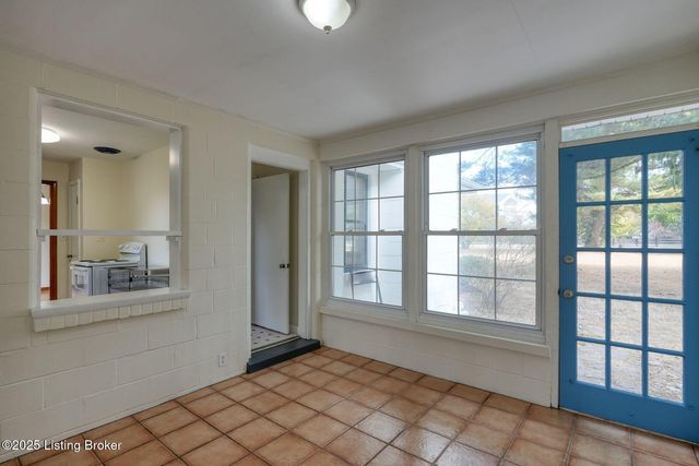 4410 Old Springdale Rd, Louisville, KY 40241
