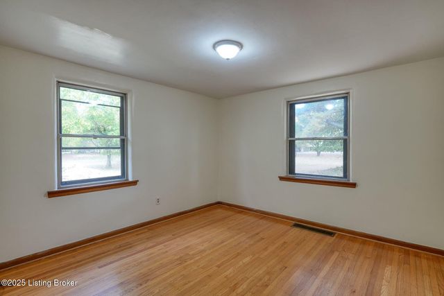 4410 Old Springdale Rd, Louisville, KY 40241