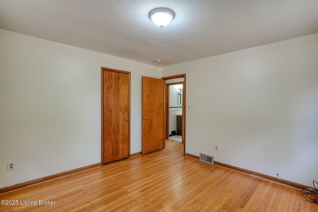 4410 Old Springdale Rd, Louisville, KY 40241