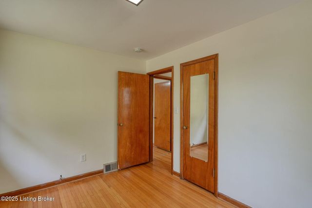 4410 Old Springdale Rd, Louisville, KY 40241