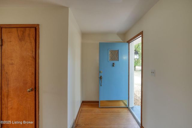 4410 Old Springdale Rd, Louisville, KY 40241