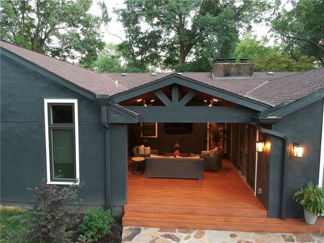 3810 W 65th Terrace, Mission Hills, KS 66208