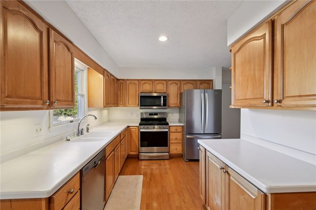 108 Lansmere Way, Ogden, NY 14624