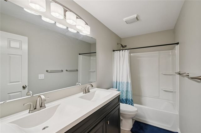 108 Lansmere Way, Ogden, NY 14624