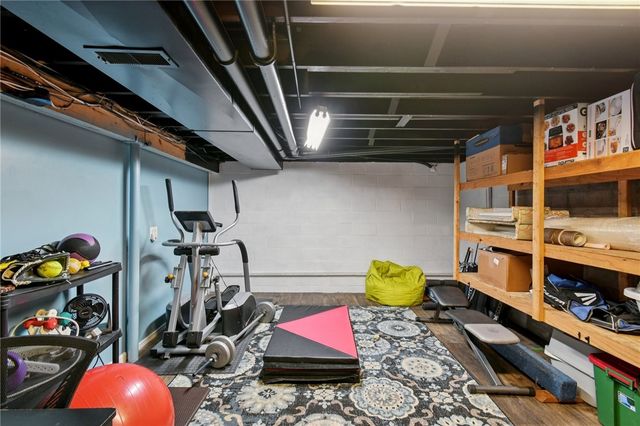 108 Lansmere Way, Ogden, NY 14624