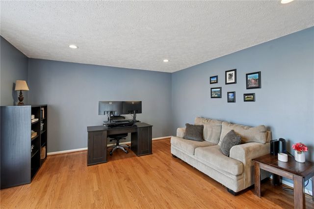 108 Lansmere Way, Ogden, NY 14624