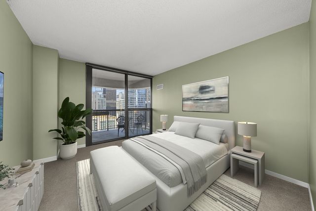 400 N La Salle Drive 2002, Chicago, IL 60654