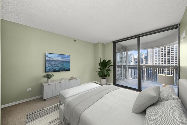 400 N La Salle Drive 2002, Chicago, IL 60654