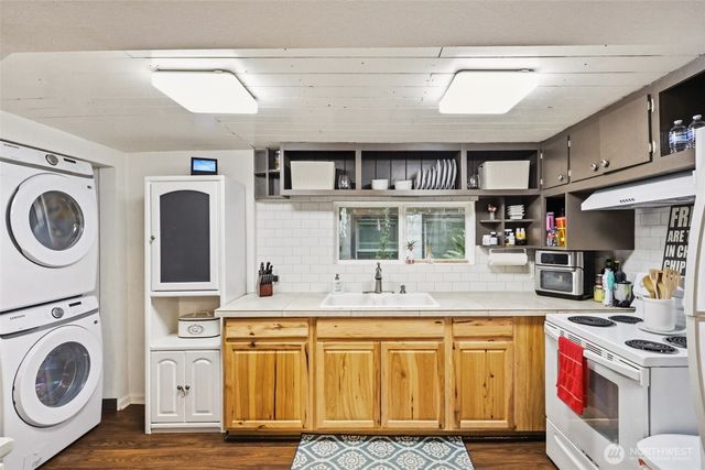 1020 N Tacoma Avenue, Tacoma, WA 98403