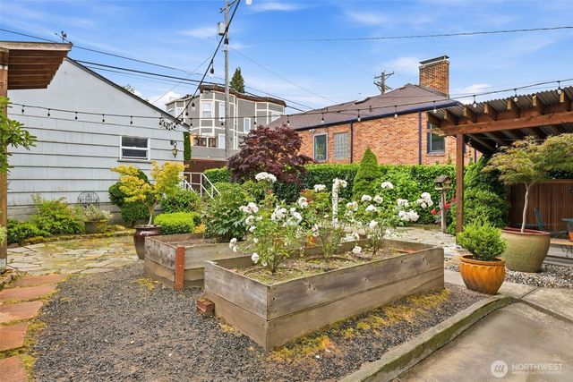 1020 N Tacoma Avenue, Tacoma, WA 98403