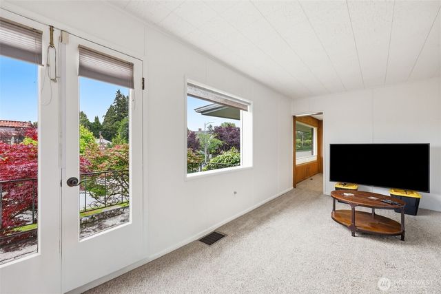 1020 N Tacoma Avenue, Tacoma, WA 98403