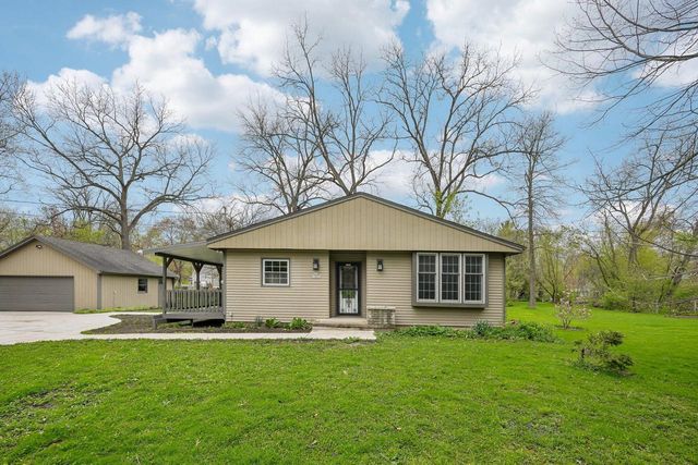 S65W18422 Ruby DRIVE, Muskego, WI 53150