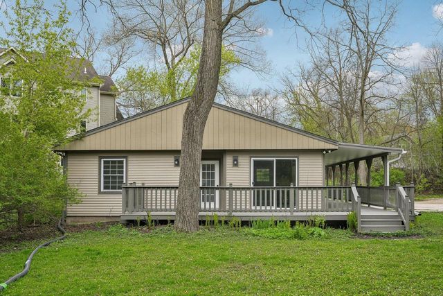 S65W18422 Ruby DRIVE, Muskego, WI 53150