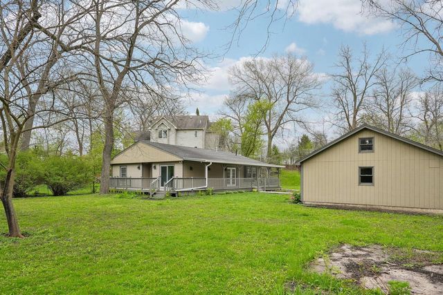 S65W18422 Ruby DRIVE, Muskego, WI 53150