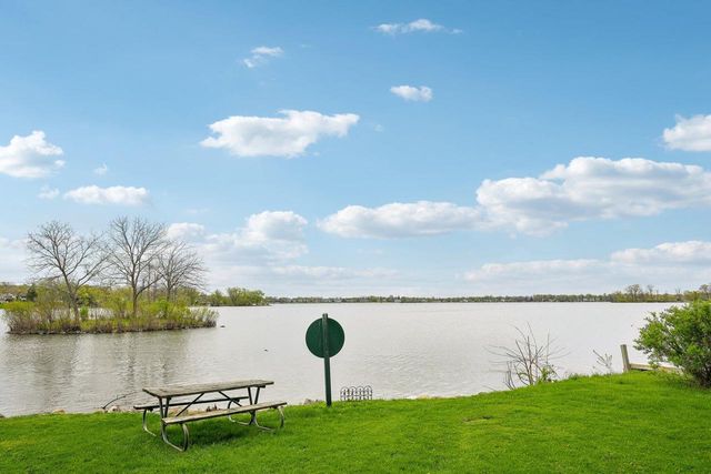 S65W18422 Ruby DRIVE, Muskego, WI 53150