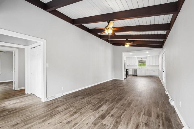 S65W18422 Ruby DRIVE, Muskego, WI 53150