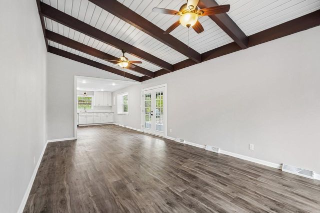 S65W18422 Ruby DRIVE, Muskego, WI 53150