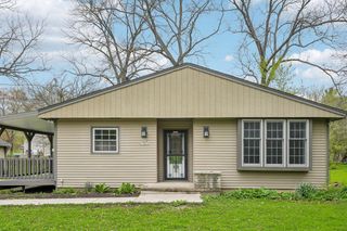 S65W18422 Ruby DRIVE, Muskego, WI 53150