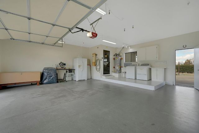 10516 Thompson Way, Valley Springs, CA 95252