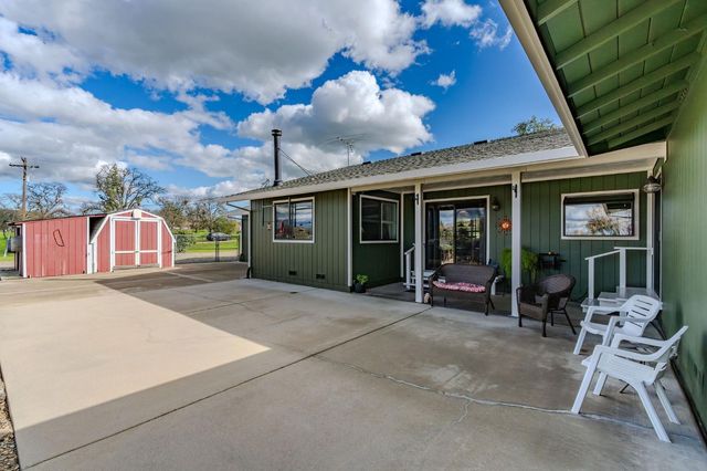 10516 Thompson Way, Valley Springs, CA 95252