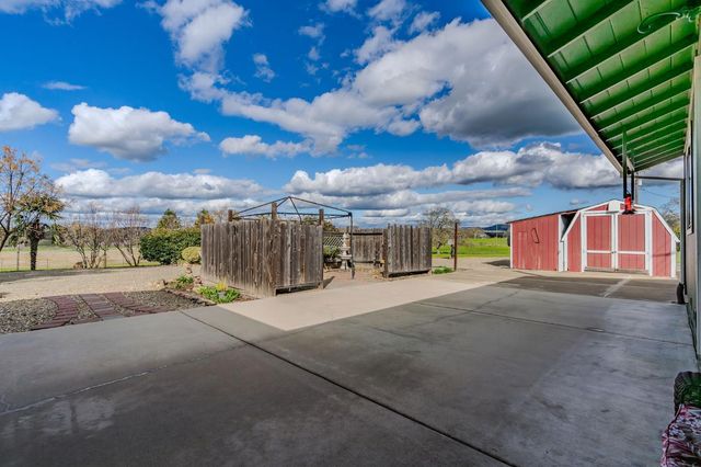 10516 Thompson Way, Valley Springs, CA 95252