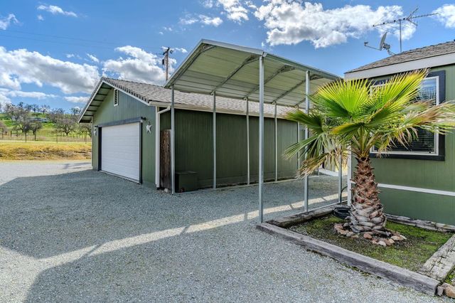 10516 Thompson Way, Valley Springs, CA 95252