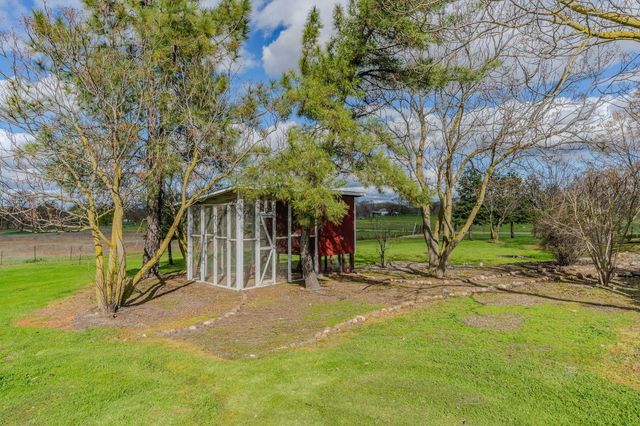 10516 Thompson Way, Valley Springs, CA 95252