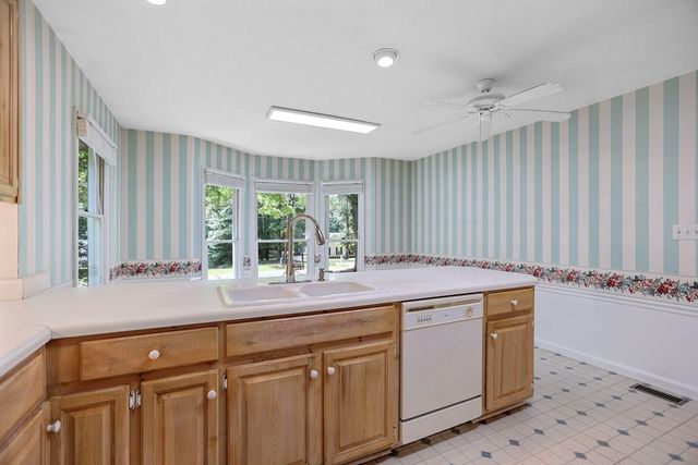 114 Pineknoll Drive, Warm Springs, GA 31830