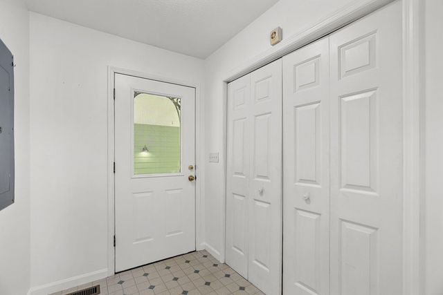 114 Pineknoll Drive, Warm Springs, GA 31830