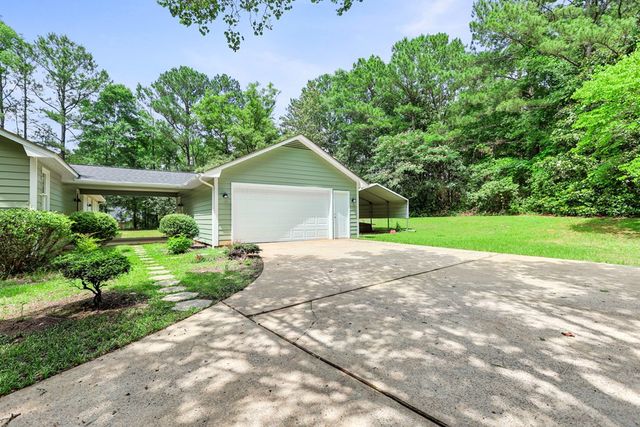 114 Pineknoll Drive, Warm Springs, GA 31830
