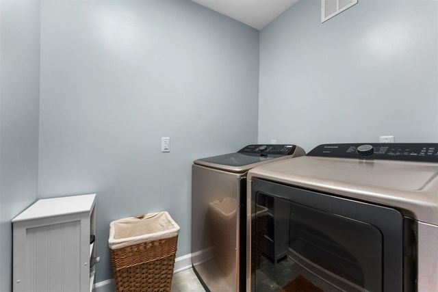 6511 Forest Beach Drive, Brighton, MI 48116