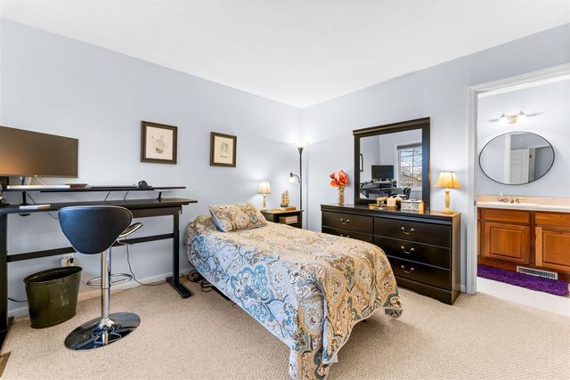 6511 Forest Beach Drive, Brighton, MI 48116