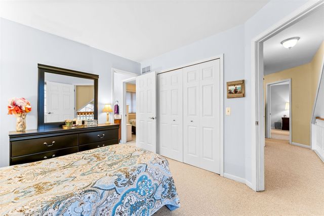 6511 Forest Beach Drive, Brighton, MI 48116