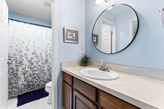 6511 Forest Beach Drive, Brighton, MI 48116