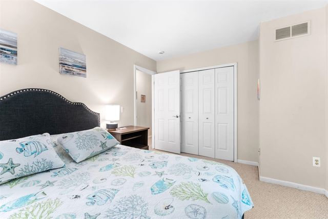 6511 Forest Beach Drive, Brighton, MI 48116