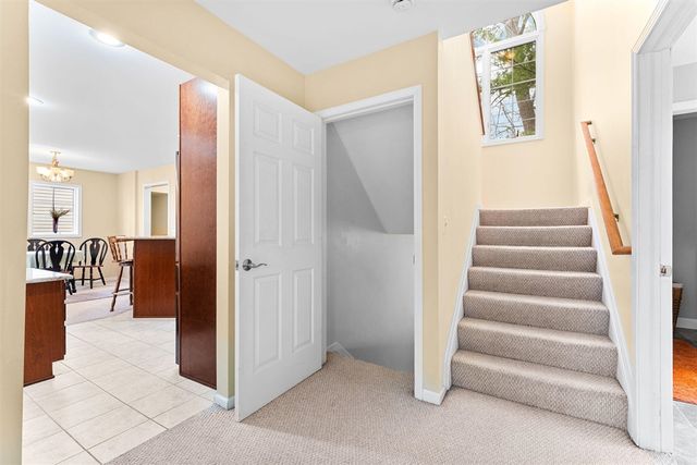 6511 Forest Beach Drive, Brighton, MI 48116