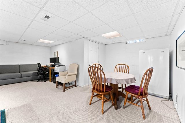 6511 Forest Beach Drive, Brighton, MI 48116